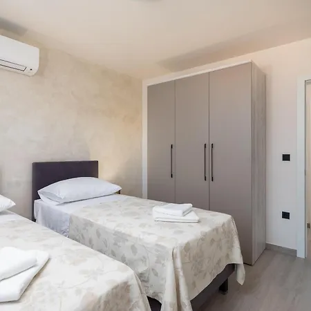 Prestige 2 Apartament Trogir